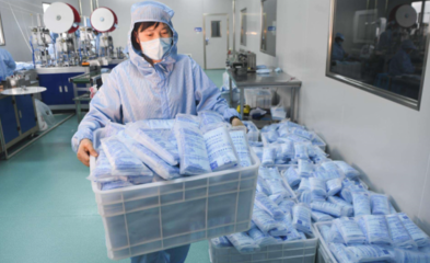 10億中國口罩馳援法國，56架運輸機展現世界工廠的硬核實力